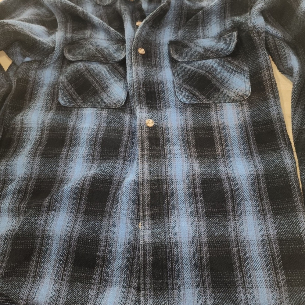 Field & Stream Blue and Black Shirt Med
